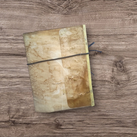 Mini Junk Journal / Folio with Ephemera - Picture 2 of 6